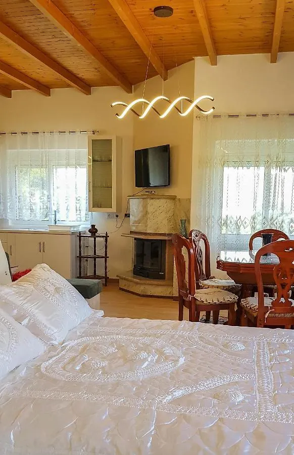 Villa Goliku Pestani