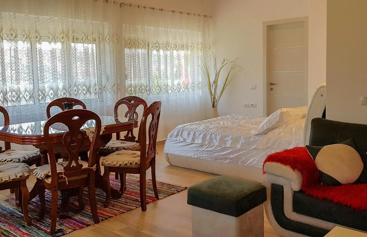 Villa Goliku Pestani